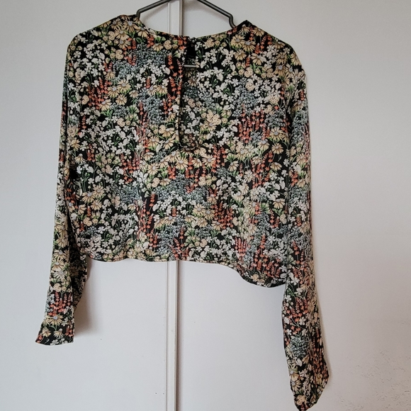 H&M crop top - Picture 3 of 6